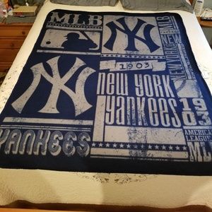 Yankees Fleece Blanket
